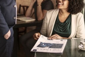 九游娱乐官方-电竞女选手表现亮眼打破刻板印象，电竞 女选手