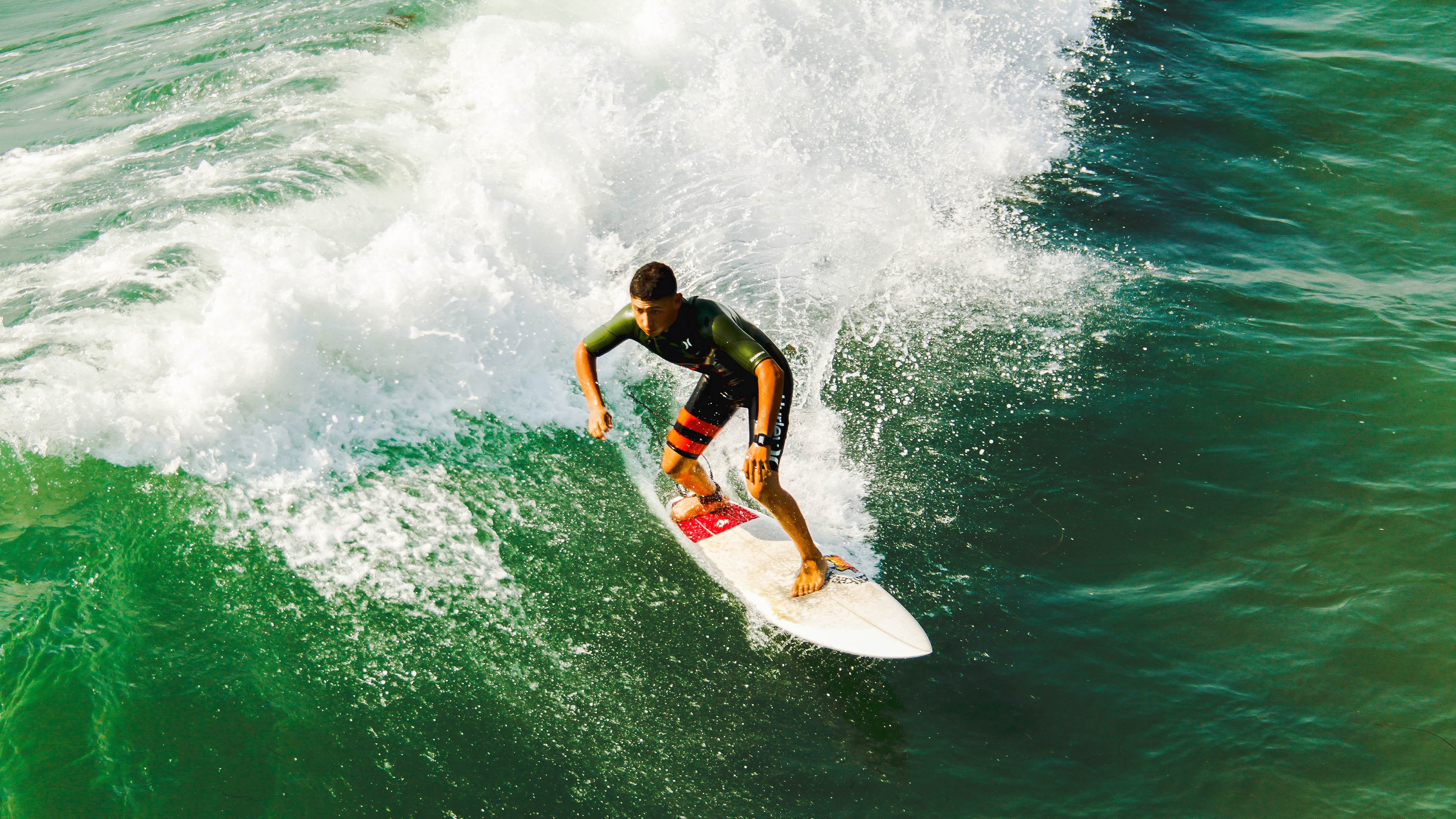 公牛终于防下关键一球,全场沸腾,公牛james